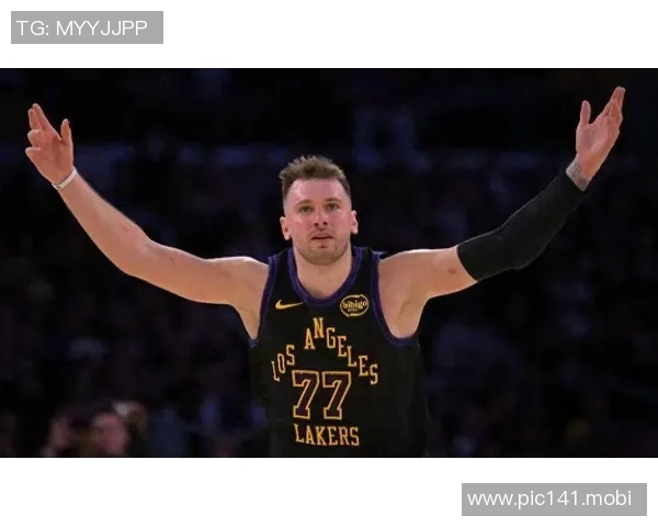 湖人100-112尼克斯 球员评价：东契奇良好，3人及格，5人低迷