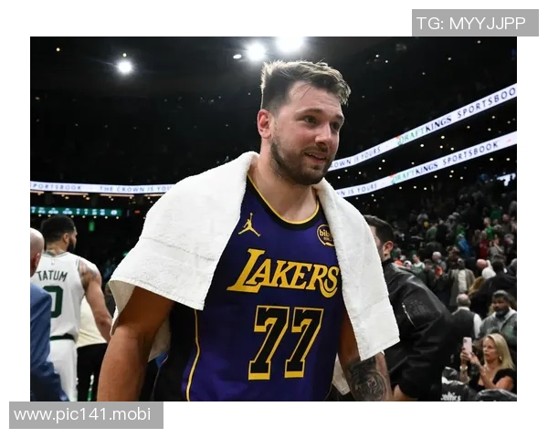 ESPN预测明日比赛：湖人胜率57.9%，76人胜率42.1%