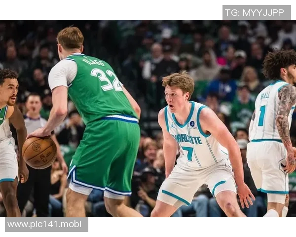 新秀场均19分且三分命中率40%:克尼佩尔比肩伯德&锡安 新秀场均19分且三分命中率40%:克尼佩尔比肩伯德&锡安